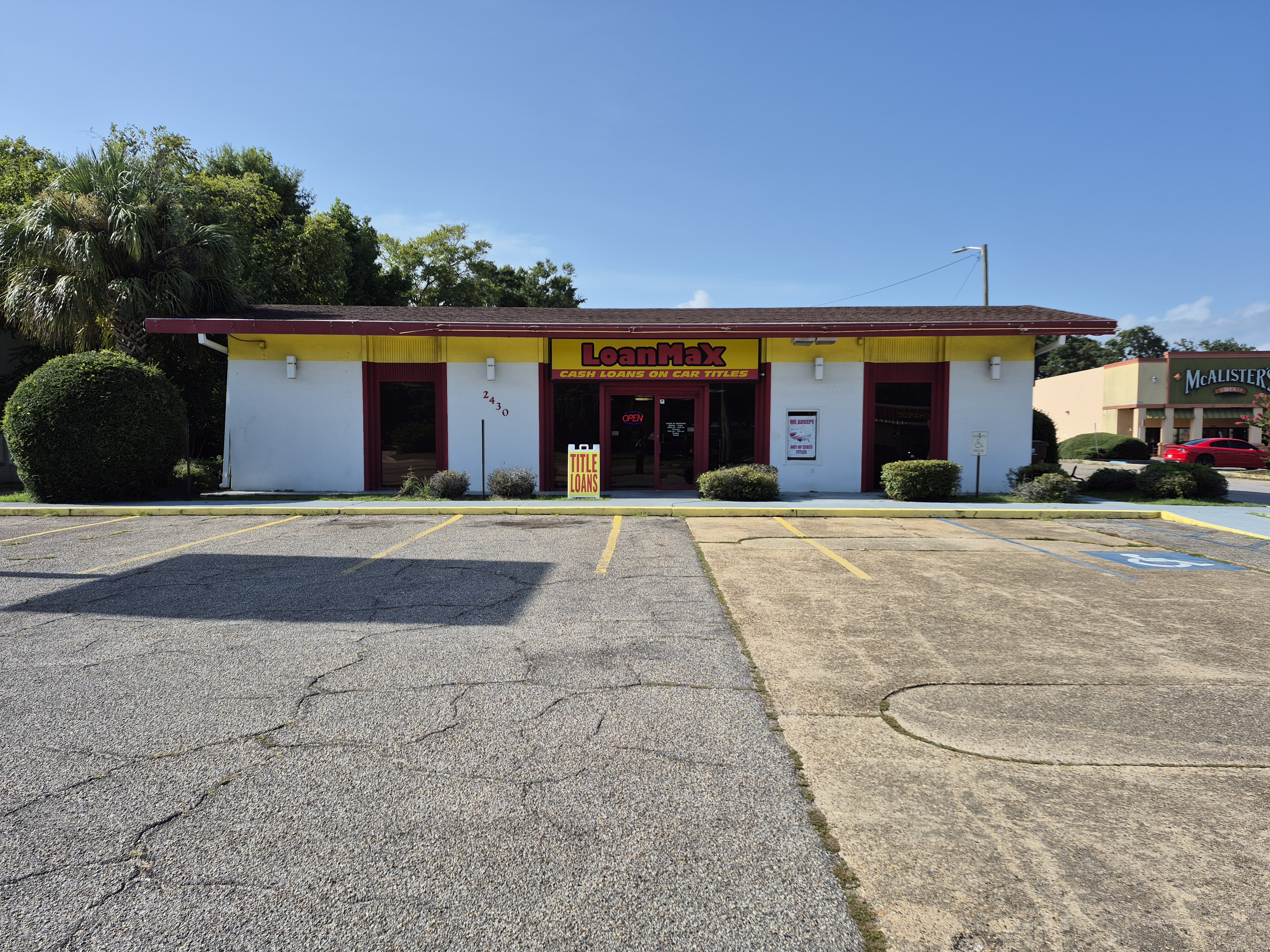 2430 Pass Road, Biloxi